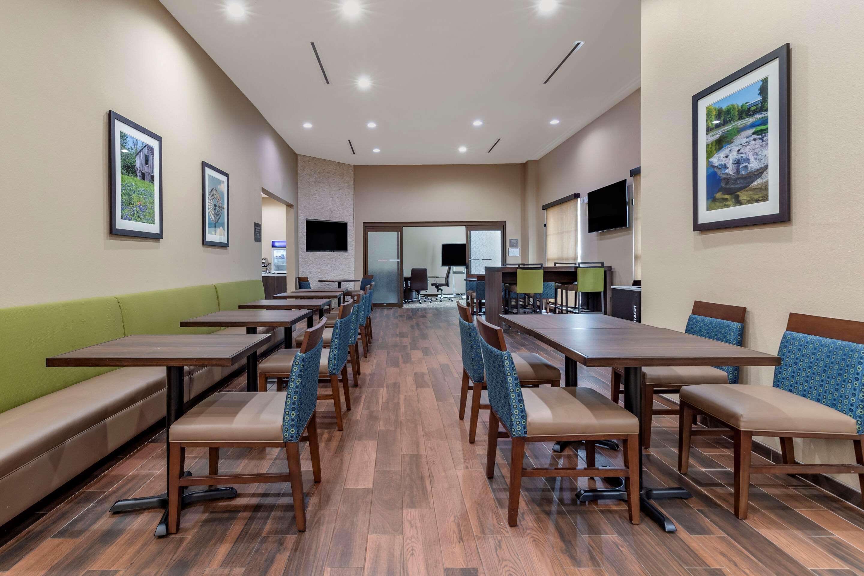 Comfort Suites Cedar Park Buitenkant foto